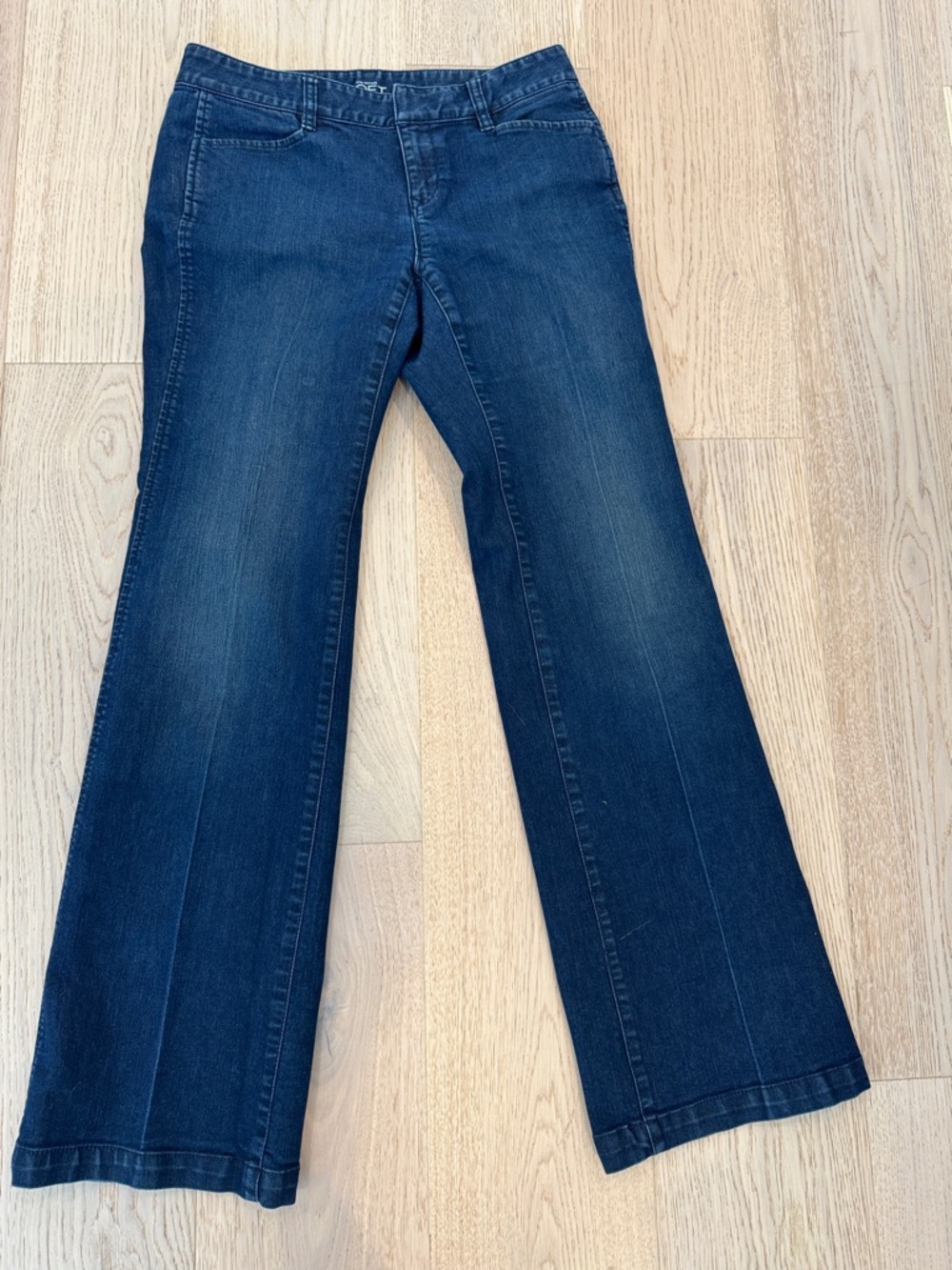 Loft Curvy Flare Dark Wash Denim Jeans 5 Pocket Women’s Size 4 Business Casual
